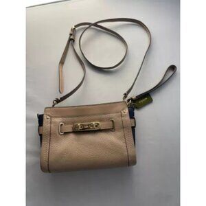 Coach Swagger 53107 Crossbody Shoulder Bag Women Beige Pebbled Leather Wristlet
